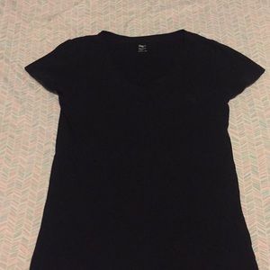 GAP black v-neck T-shirt
